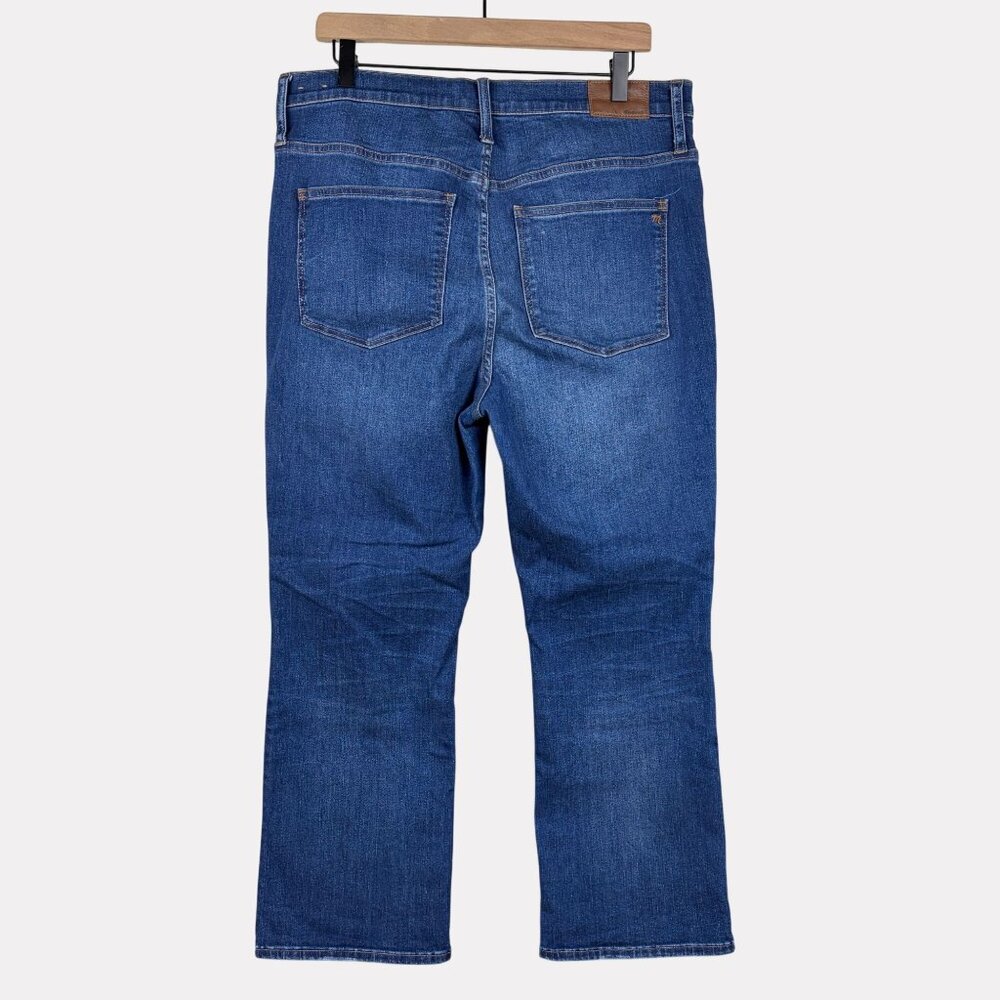Madewell Cali Demi-Boot Jeans Womens 32 Medium Wash Blue Zip Fly Button Closure - Picture 2 of 10